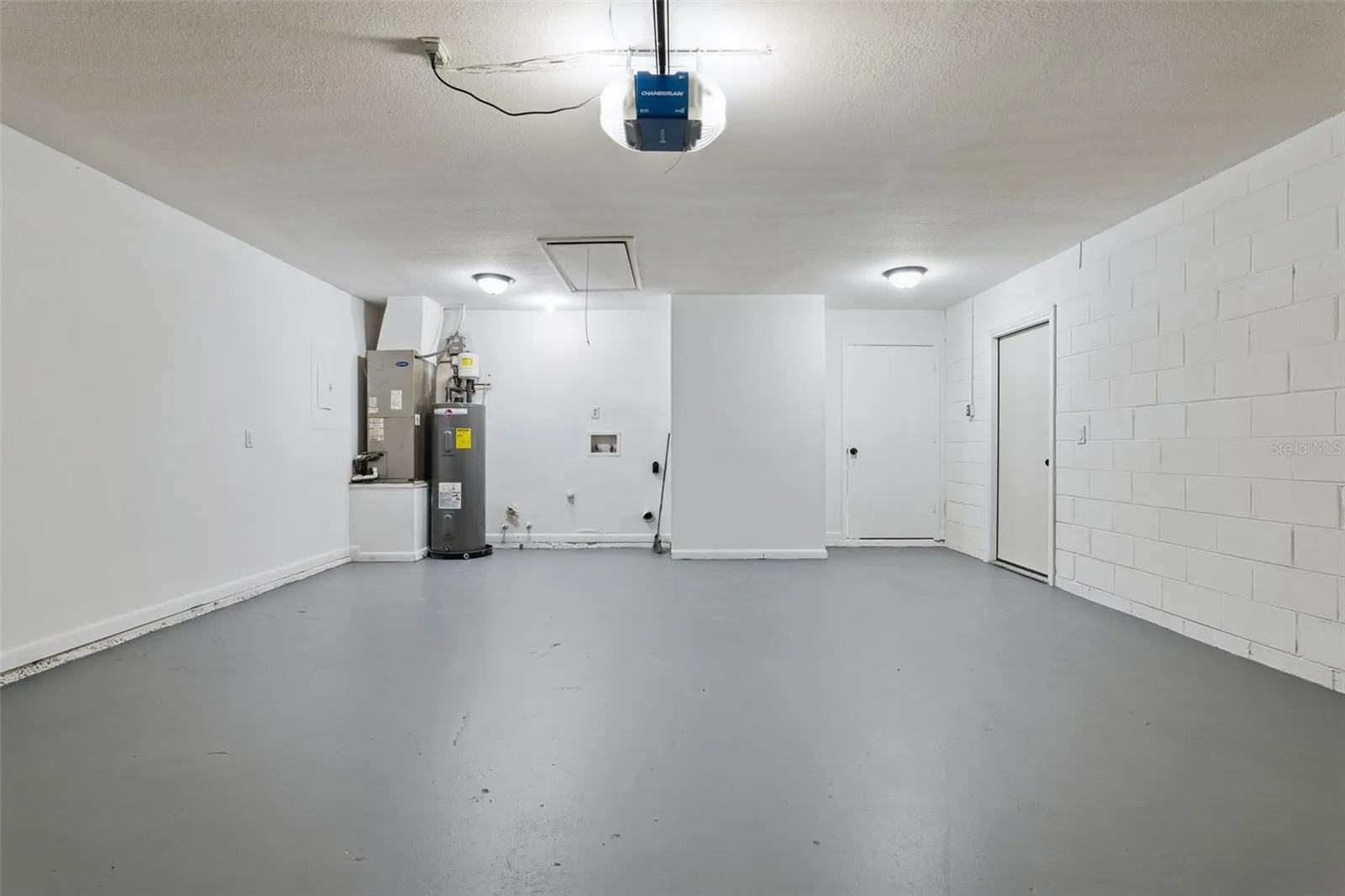 2 Car Garage