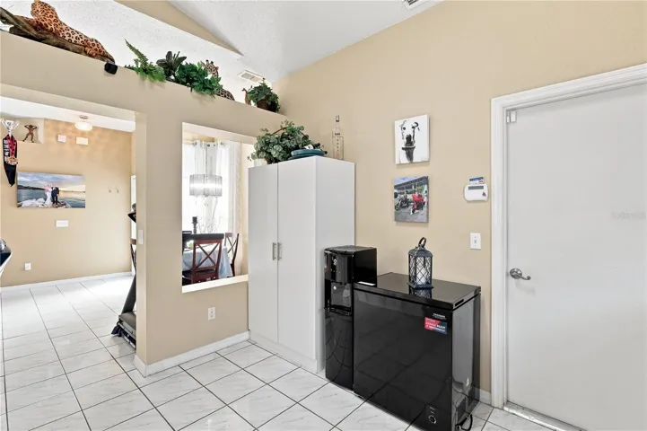 Kitchen Eating Space