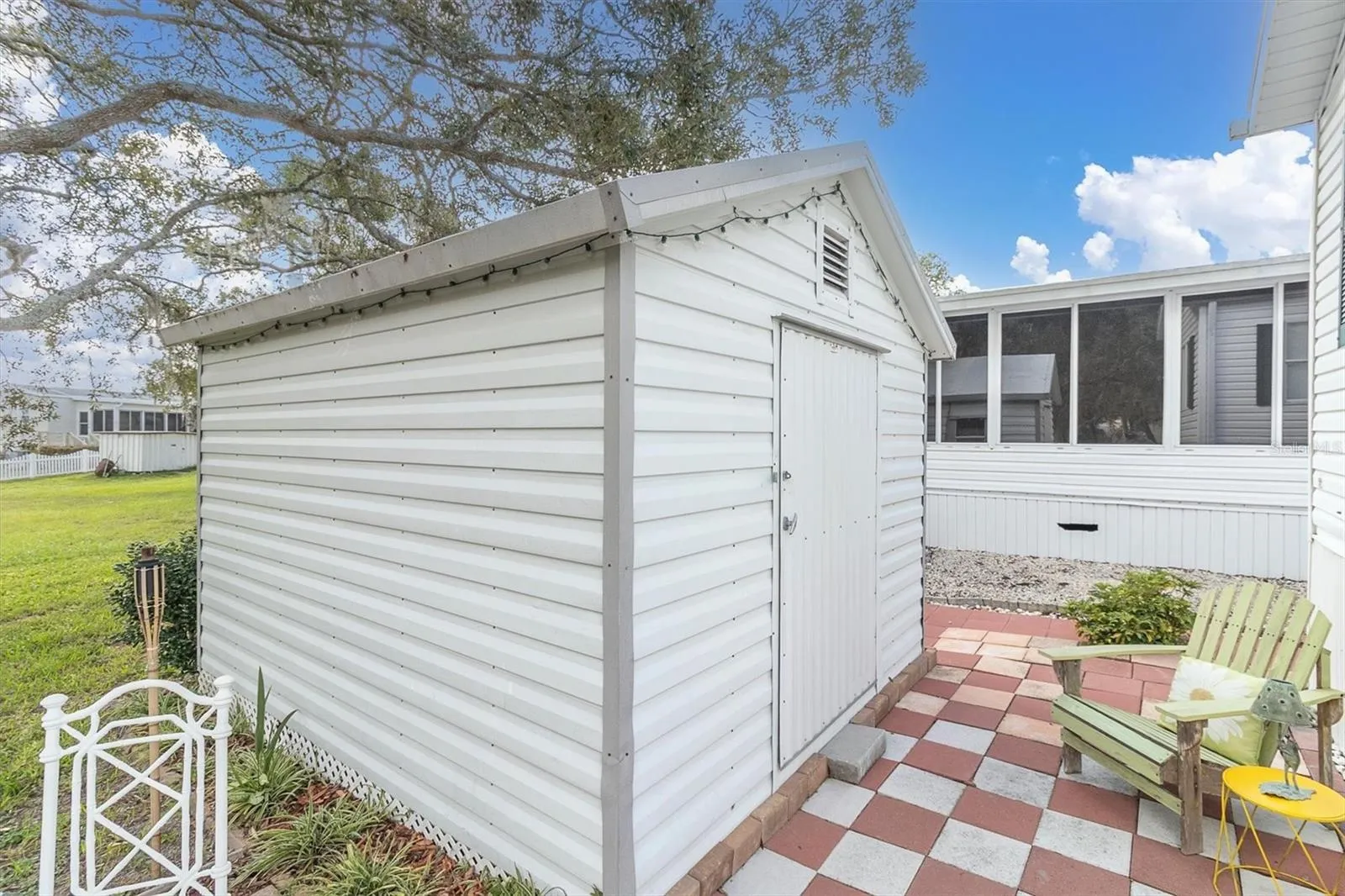 Rear shed with Washing Machine