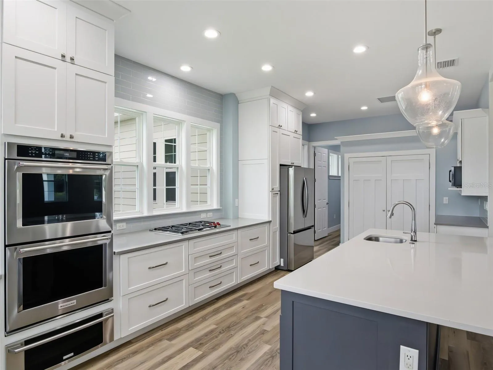 Double convection ovens plus warming drawer