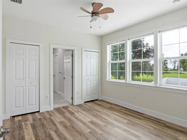 Upstairs bedroom 2
