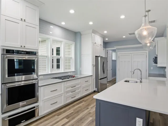 Double convection ovens plus warming drawer