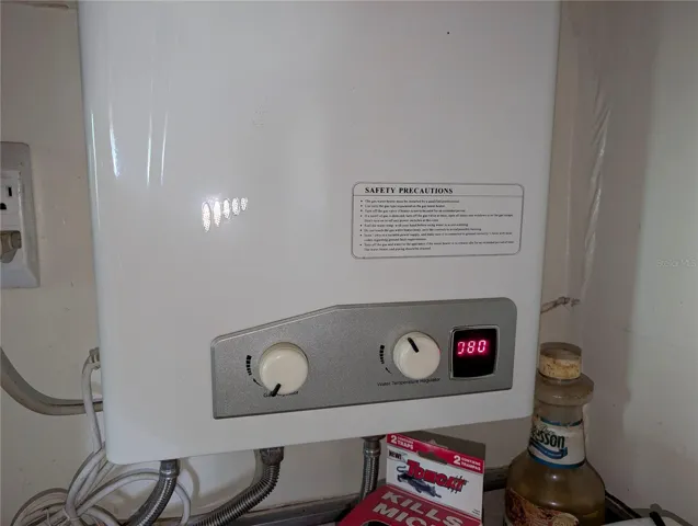 Tankless water heater