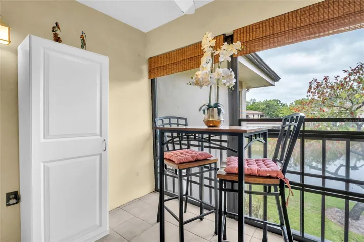 Screened balcony for year-round enjoyment~