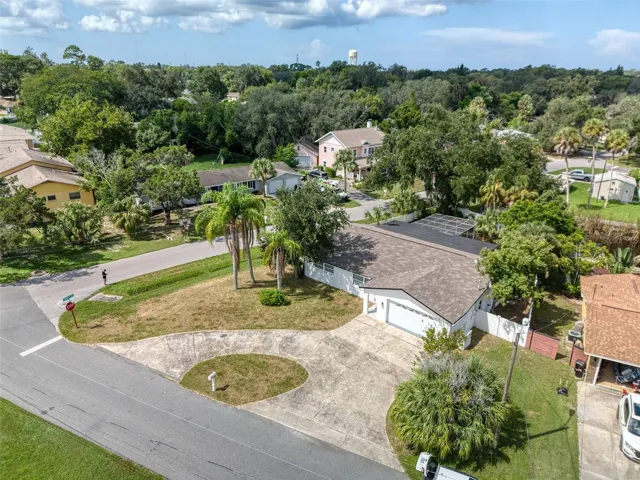 Corner lot overhead