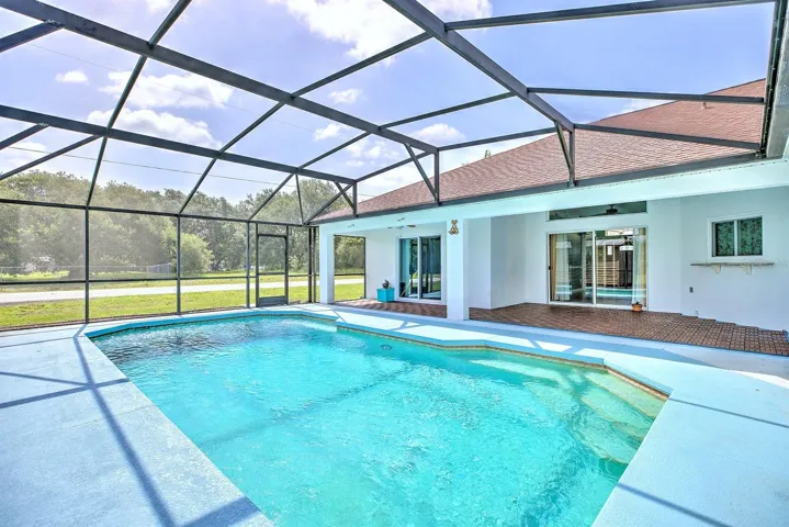 Pool/Patio