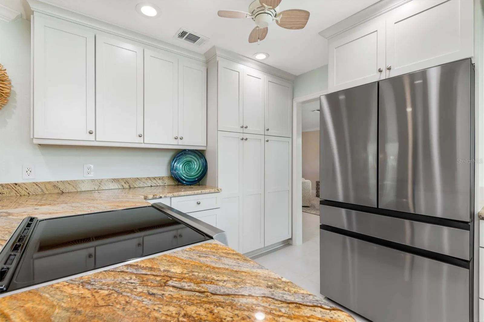 Updated Kitchen with Granite Counters