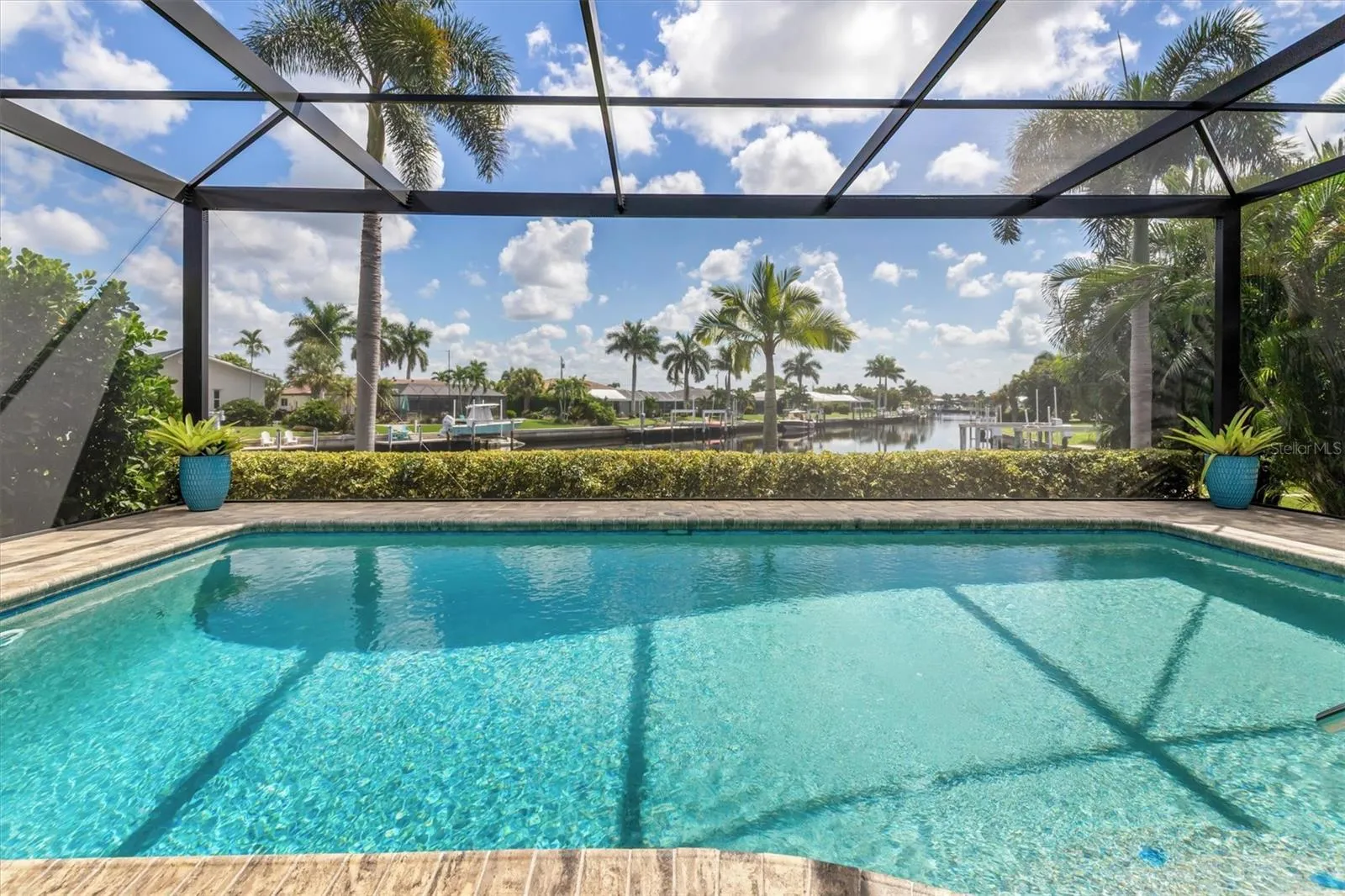 Panoramic Pool Cage offering great views (2024)
