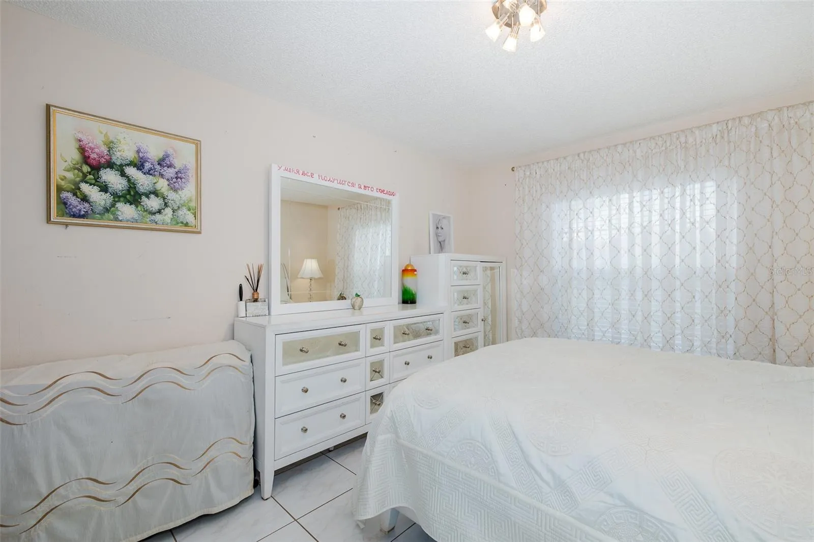 2 BEDROOM