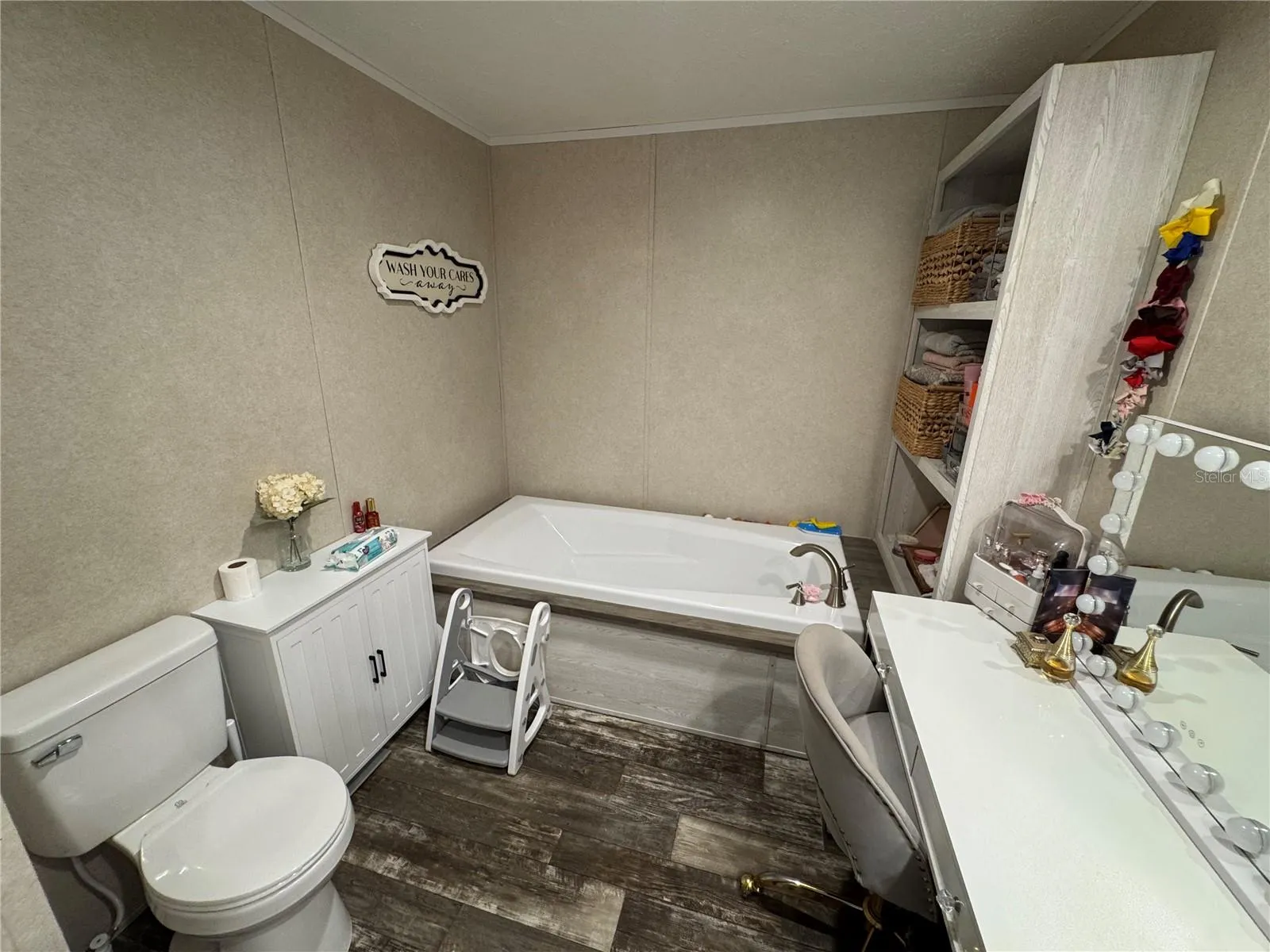 Spacious Master bathroom
