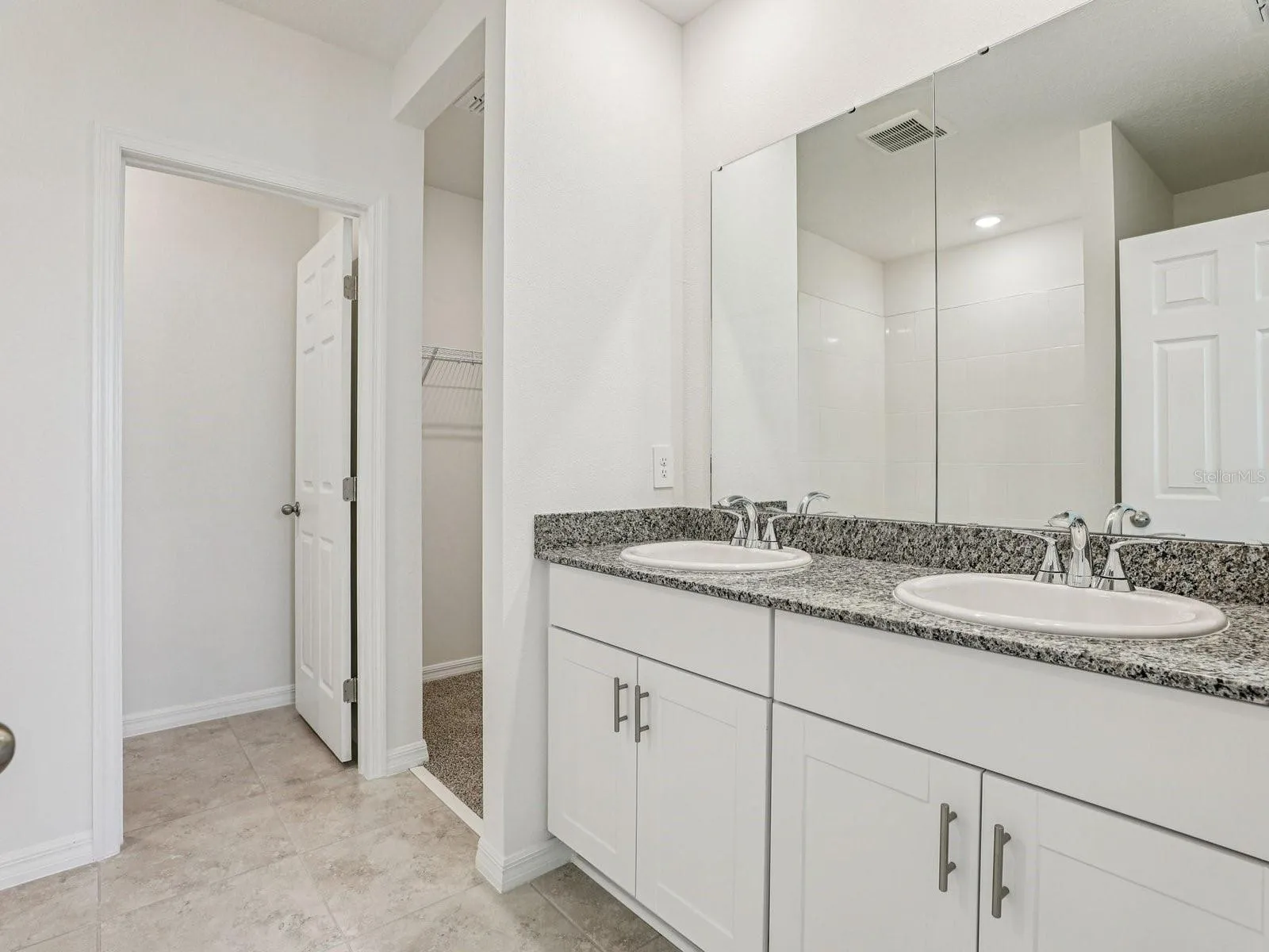 Photo is not of the actual home, but is an inspirational photo of builder’s model home and may depict options, furnishings, and/or decorator features that are not included