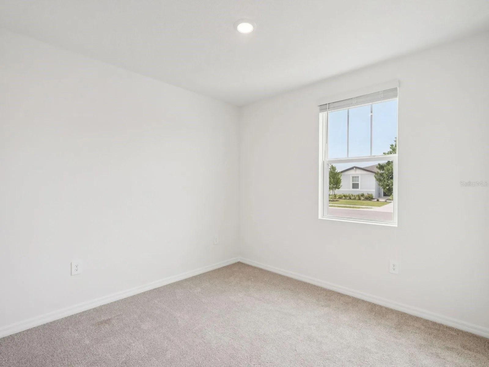 Photo is not of the actual home, but is an inspirational photo of builder’s model home and may depict options, furnishings, and/or decorator features that are not included