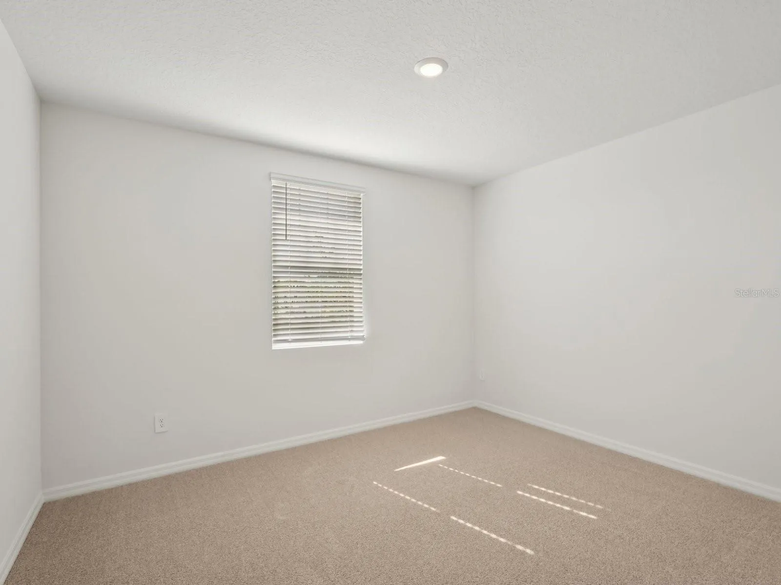 Photo is not of the actual home, but is an inspirational photo of builder’s model home and may depict options, furnishings, and/or decorator features that are not included