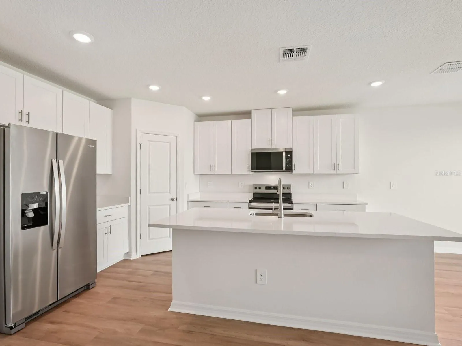 Photo is not of the actual home, but is an inspirational photo of builder’s model home and may depict options, furnishings, and/or decorator features that are not included