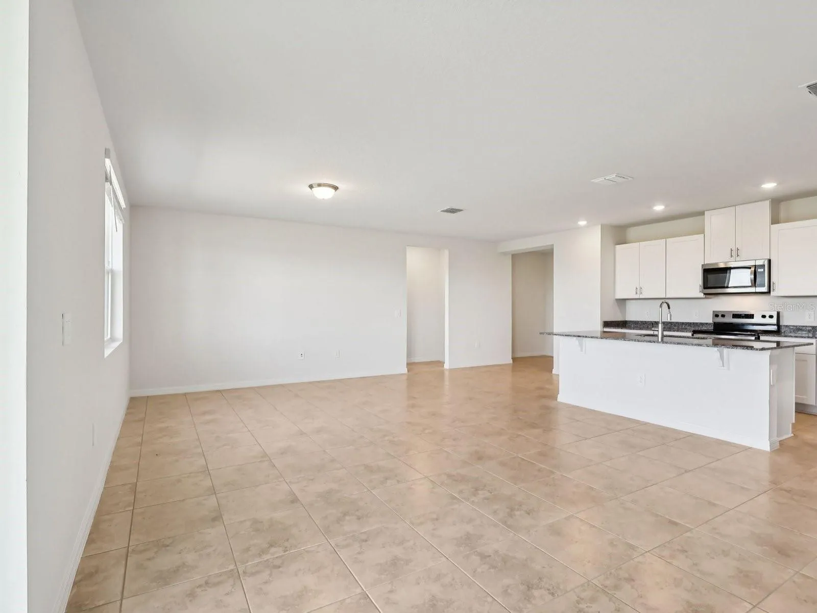 Photo is not of the actual home, but is an inspirational photo of builder’s model home and may depict options, furnishings, and/or decorator features that are not included