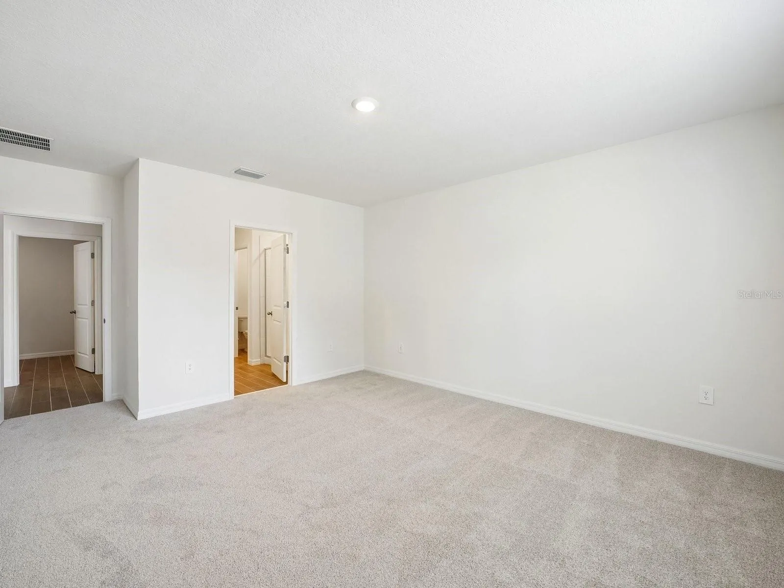 Photo is not of the actual home, but is an inspirational photo of builder’s model home and may depict options, furnishings, and/or decorator features that are not included