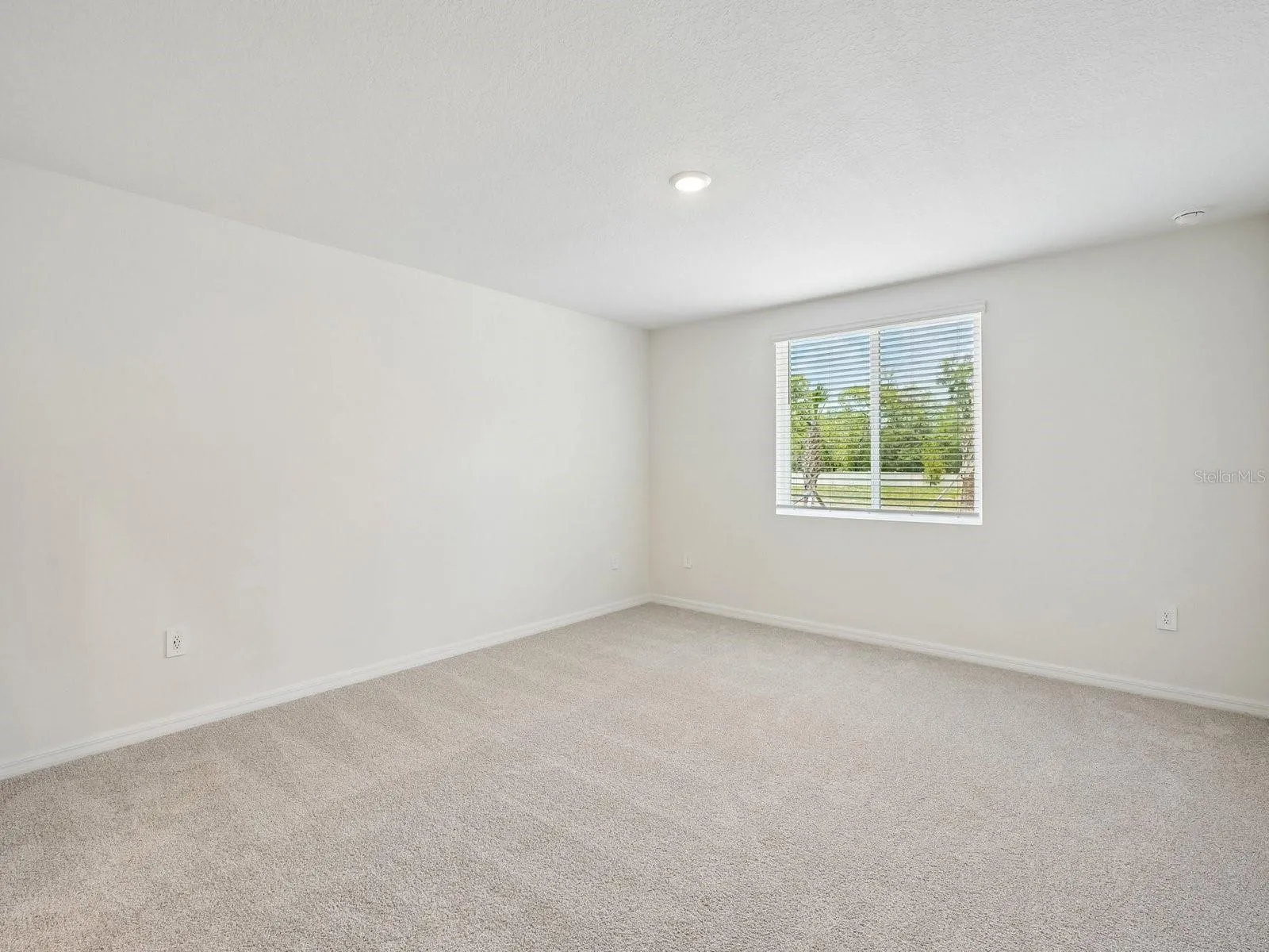 Photo is not of the actual home, but is an inspirational photo of builder’s model home and may depict options, furnishings, and/or decorator features that are not included