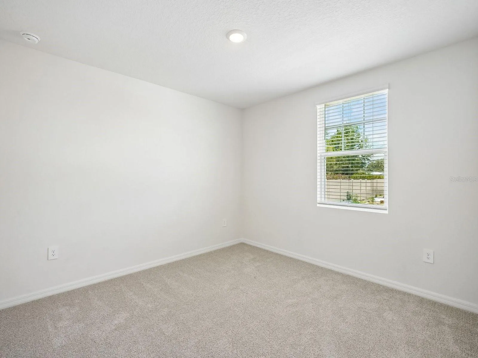 Photo is not of the actual home, but is an inspirational photo of builder’s model home and may depict options, furnishings, and/or decorator features that are not included