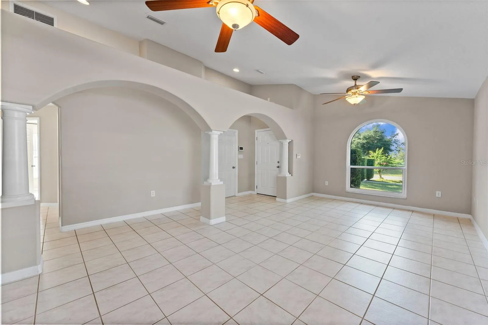 dining room/living room combo