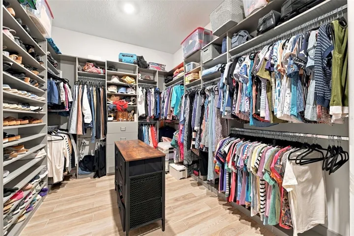 Custom Closet System