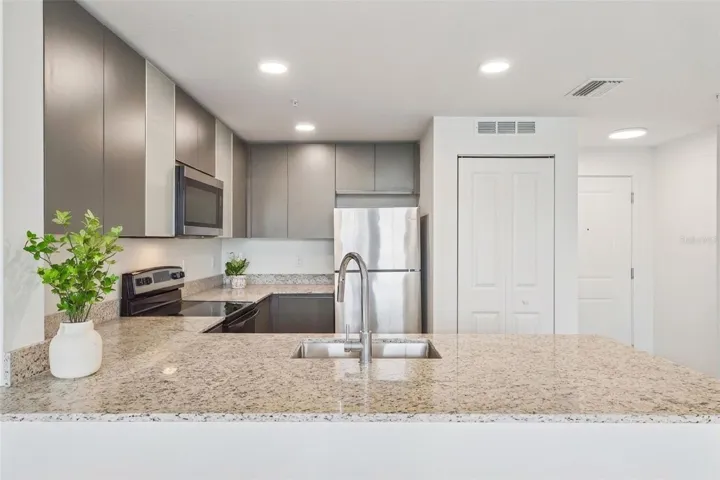 Plenty of space for 4 barstools