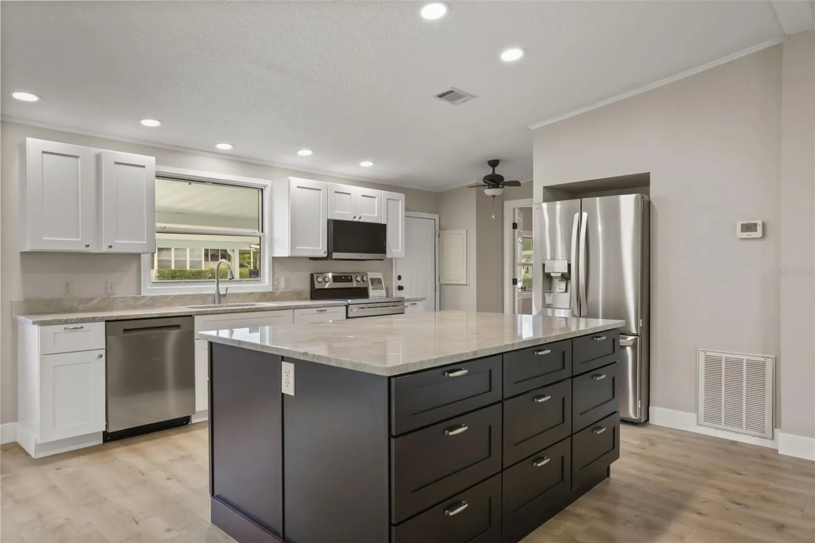 See and Feel the QUALITY of your GORGEOUS KITCHEN