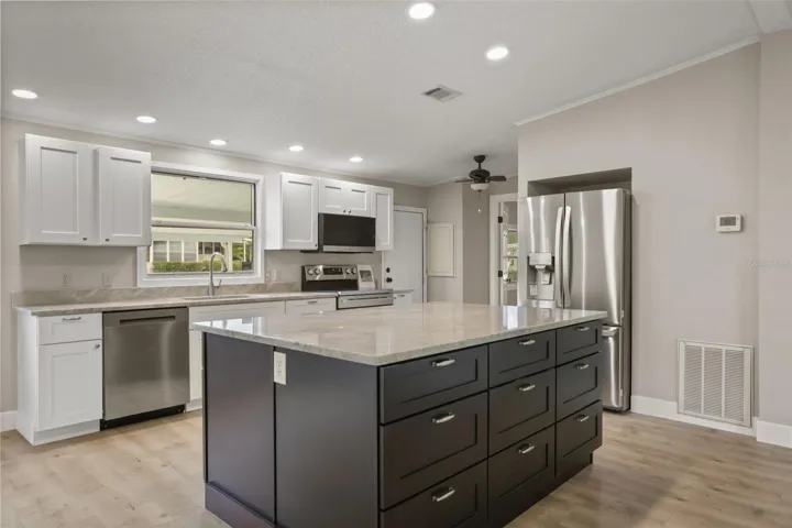 See and Feel the QUALITY of your GORGEOUS KITCHEN