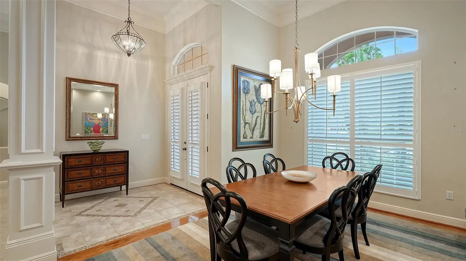 Spacious dining room