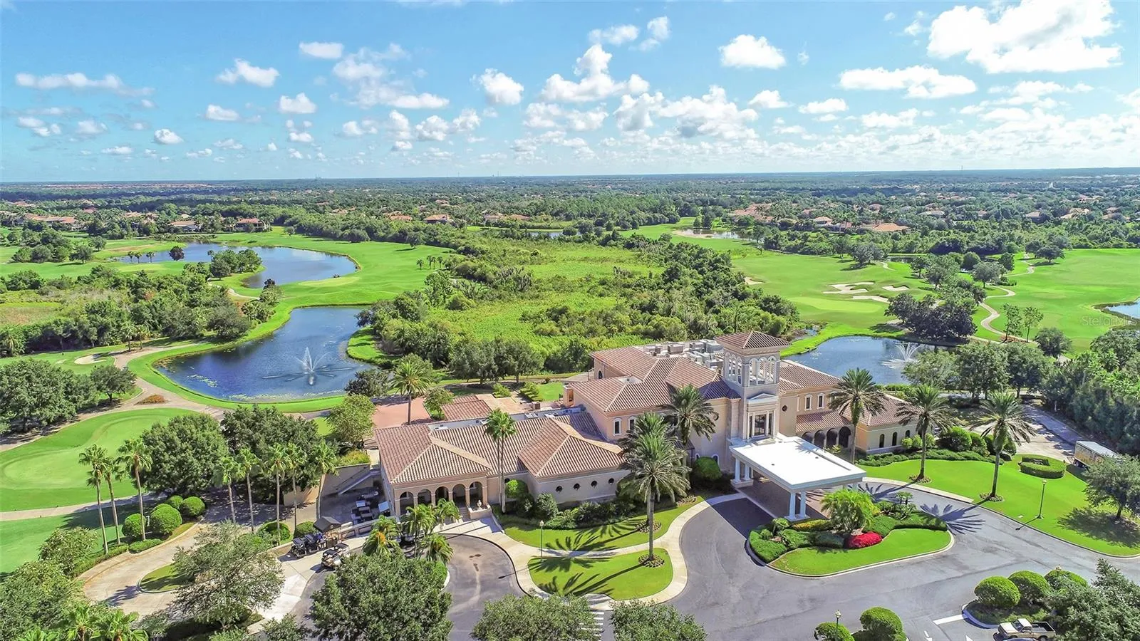 Membership is optional to The Lakewood Ranch Country Club offering 3 different membership options.