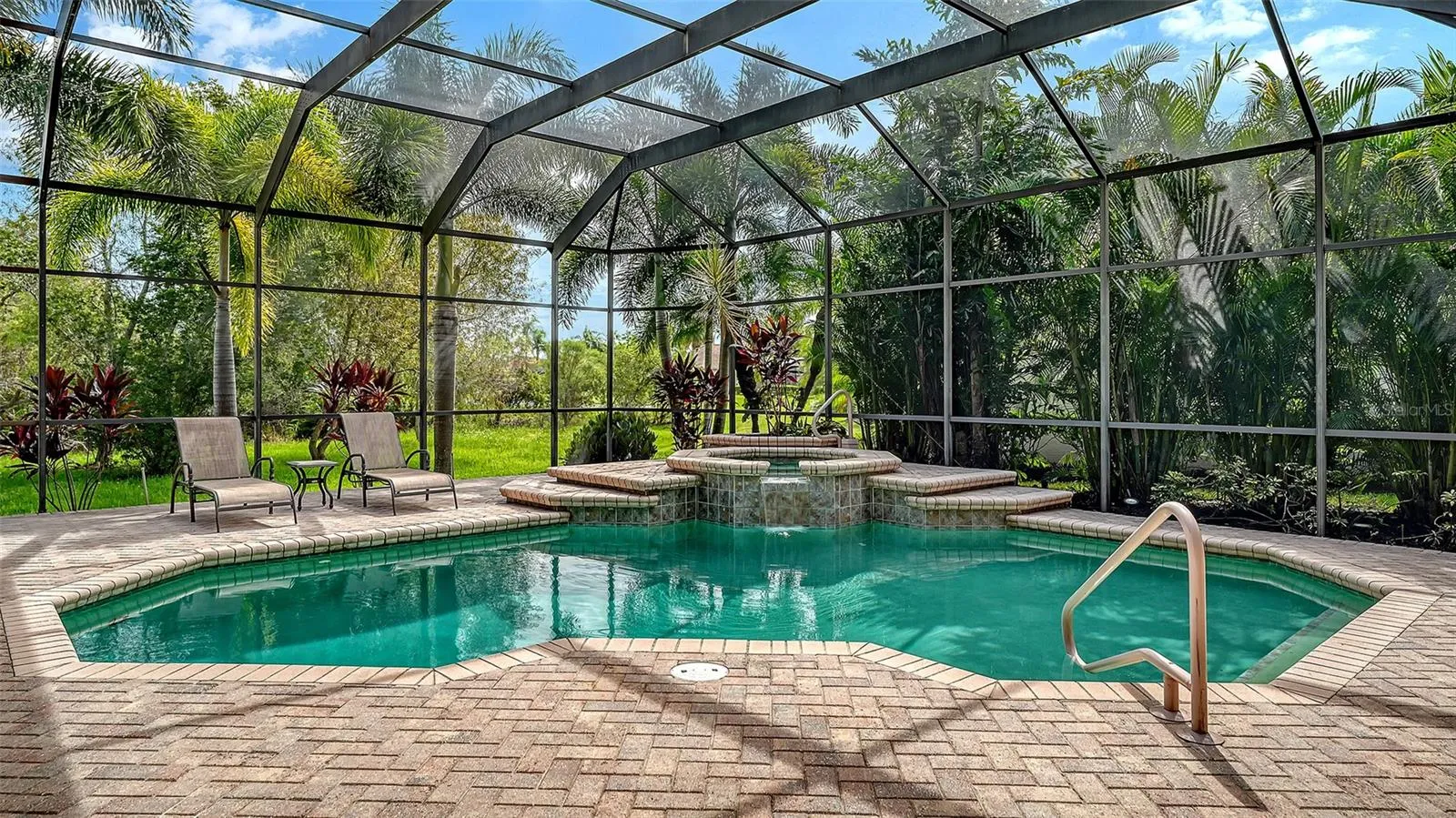 Extremely private homesite with preserve and lake views
