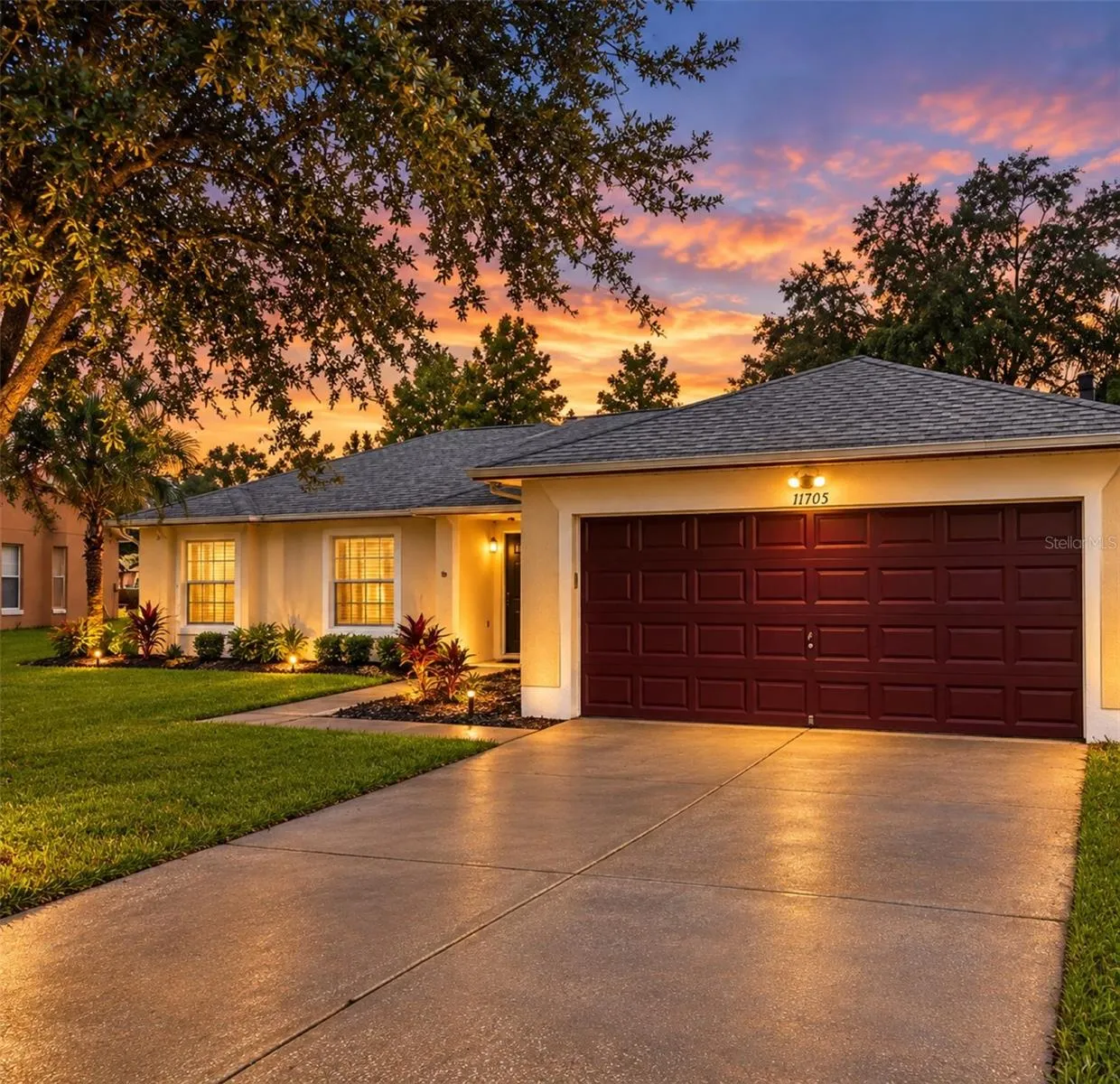 11705 Chapelle 4 bedroom 2 bath pool home
