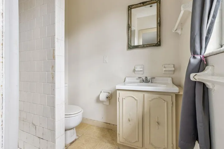 Primary bedroom ensuite bathroom with shower