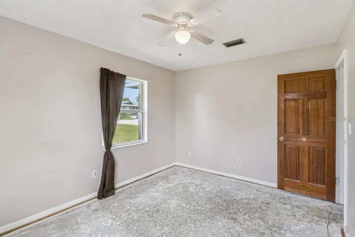 #2 back bedroom
