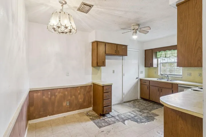 Breakfast nook