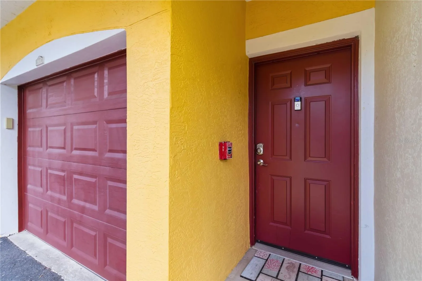 Private garage and entrance