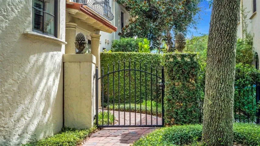 Private Gated Entry