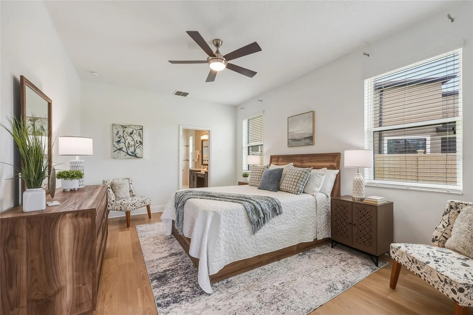 First floor bedroom with en-suite bath and walk-in closet