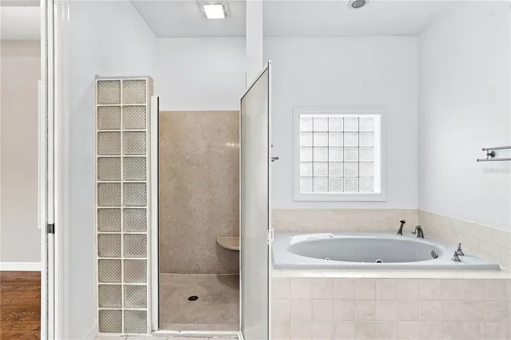 Bathroom Two/ true Jack &amp; Jill bathroom