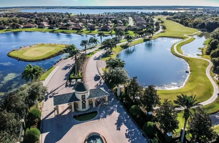 The main entry to Lake Ashton gives a taste of the quality of life available to Lake Ashton residents.