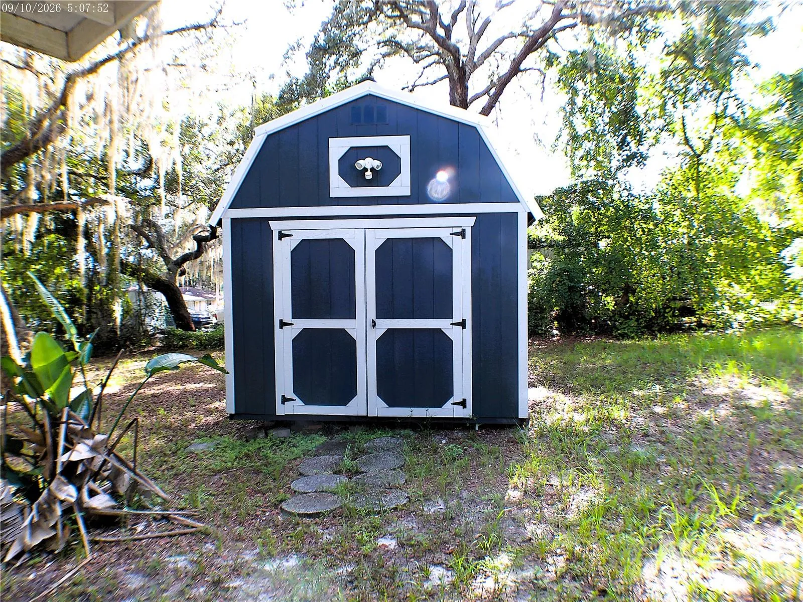 SHED W/ELECTRIC