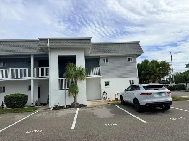 Second floor Corner unit