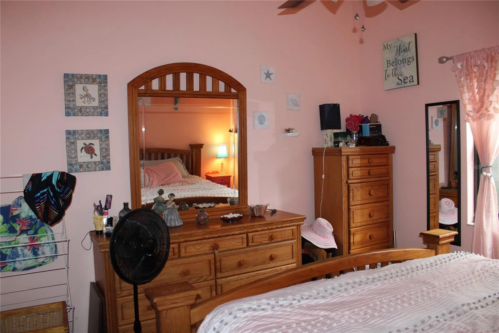Guest bedroom