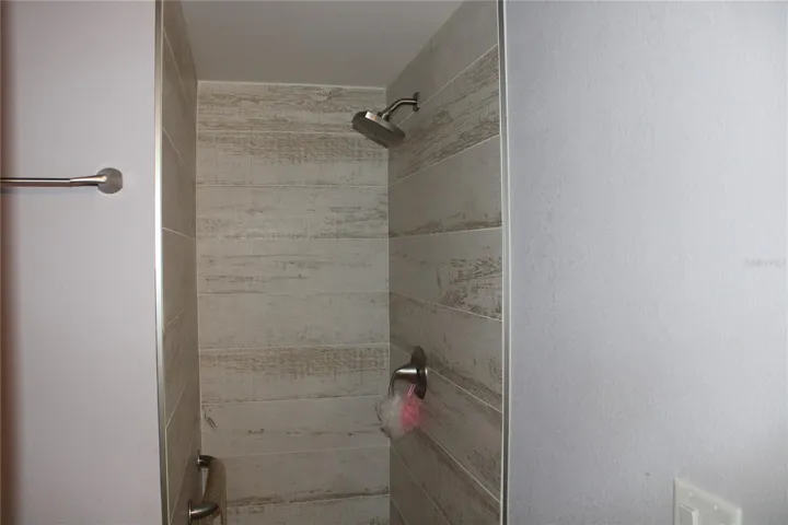 Primary shower