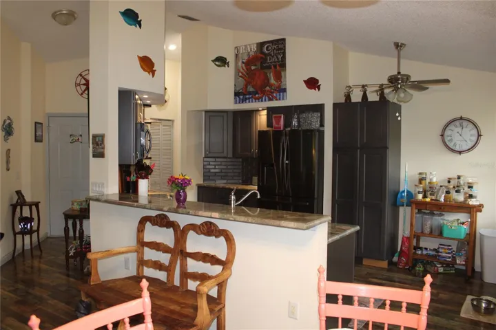 Large eat-in kitchen