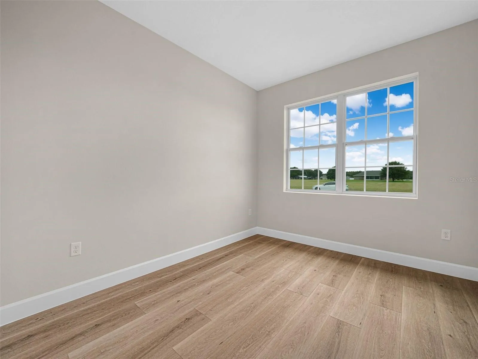 bedroom 2-2