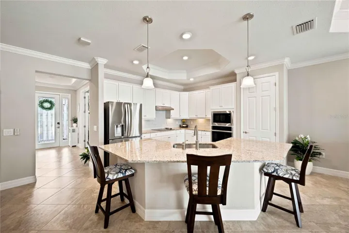 Kitchen dining