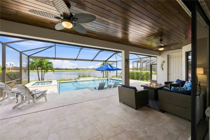 Outdoor cooking- great kitchen