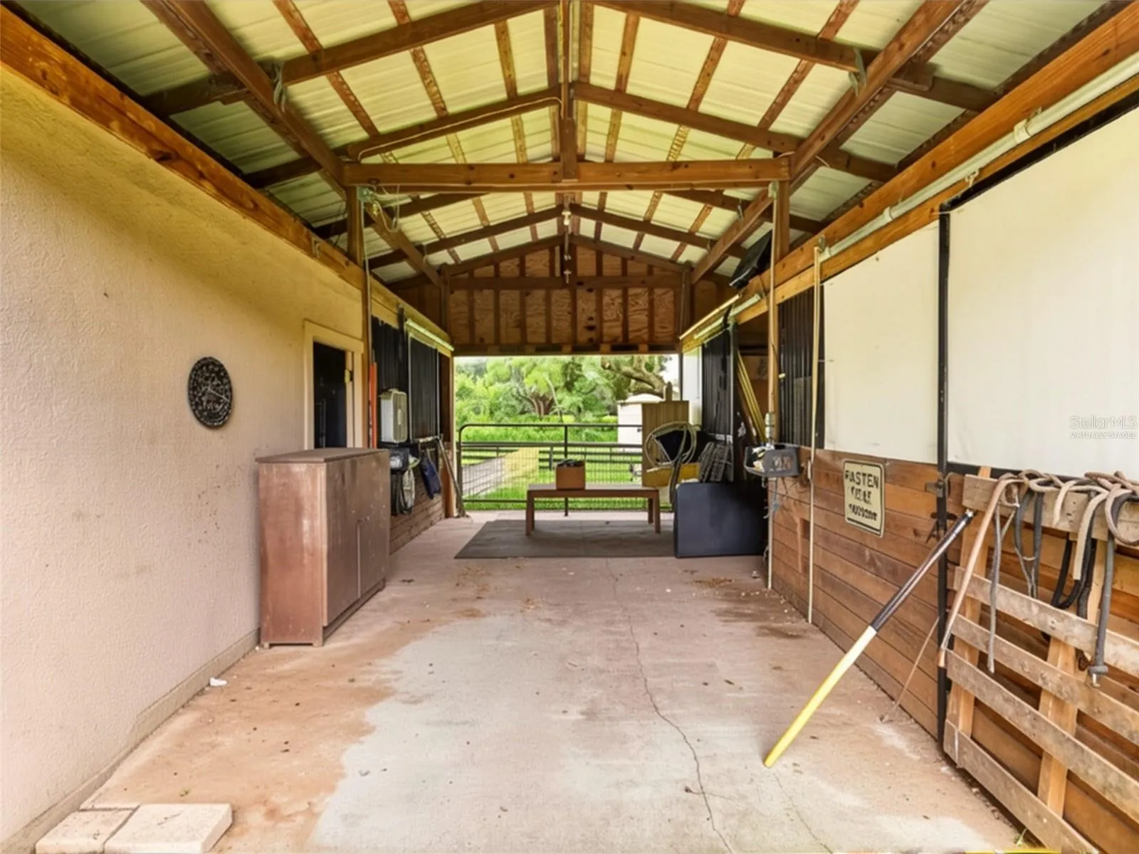 3 stall Barn w/tack room (virtually staged)