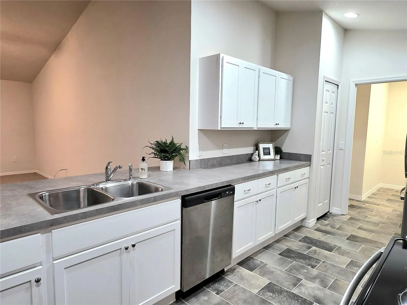 Another view of the kitchen