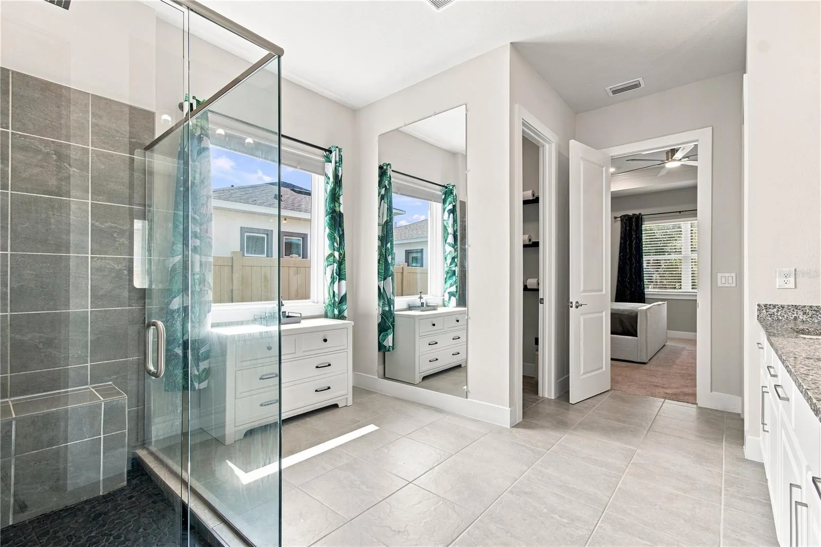 8699 Ivy Stark Blvd - Primary Bathroom